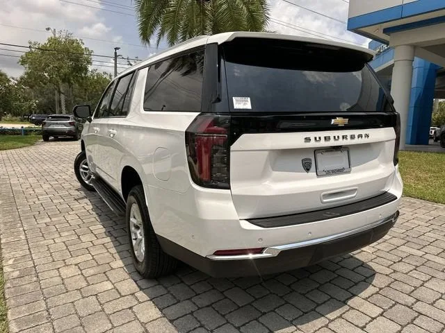 2026 Chevrolet Suburban LS photo 12