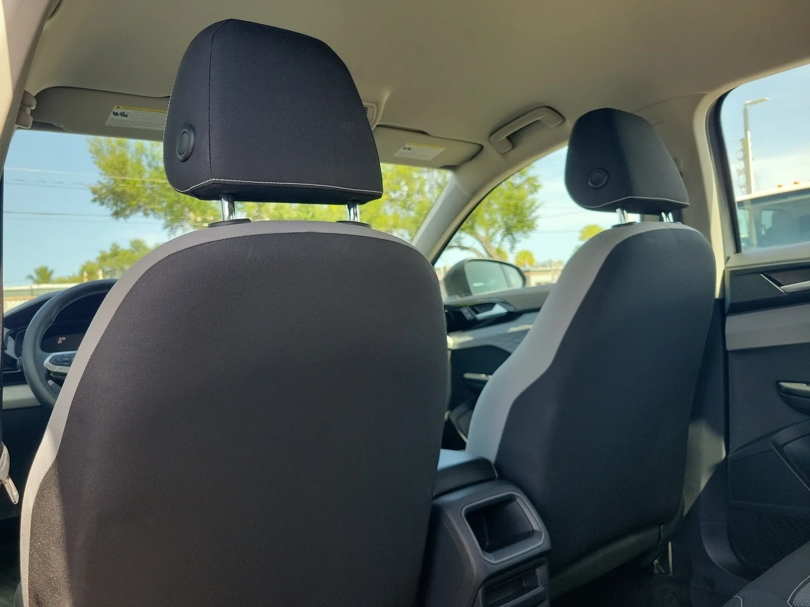 2023 Volkswagen Taos S photo 15