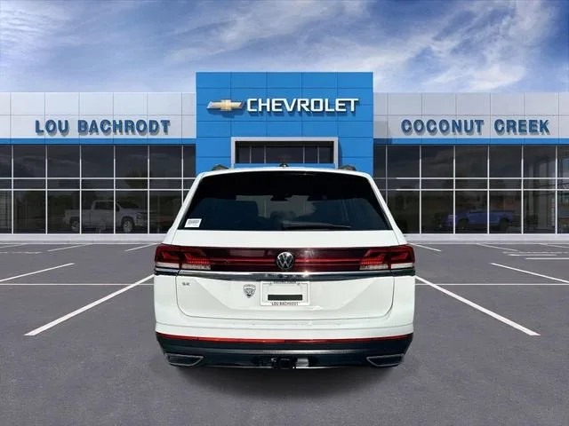 2024 Volkswagen Atlas 2.0T SE w/Technology photo 7