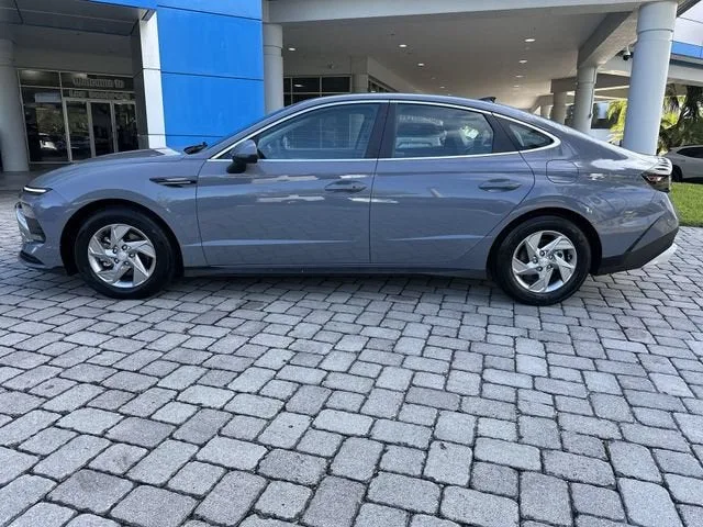 2025 Hyundai Sonata SE photo 32