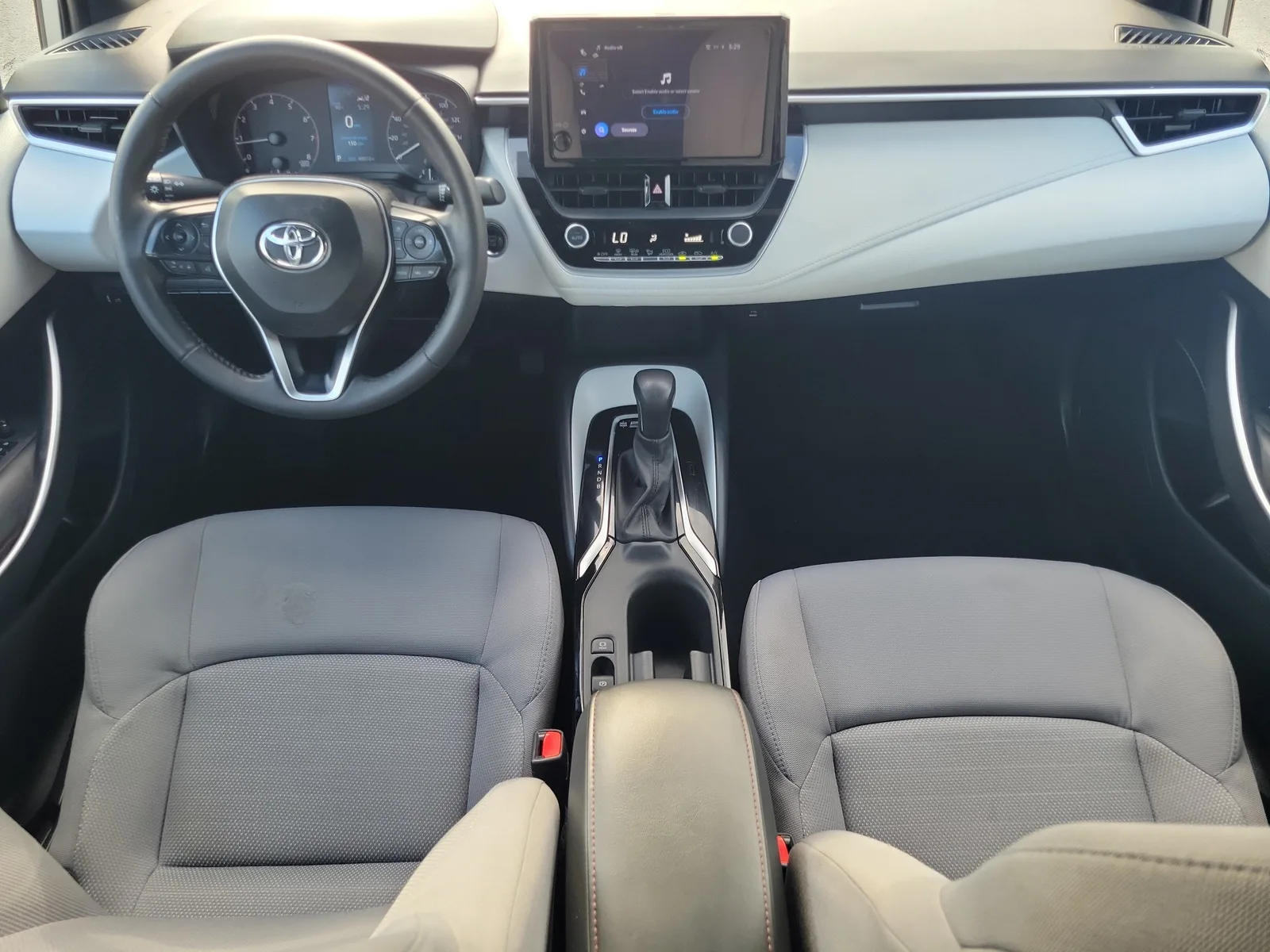 2024 Toyota Corolla SE photo 18