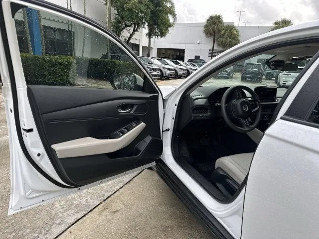 2024 Honda Accord Sedan LX photo 22