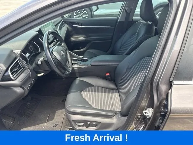 2021 Toyota Camry SE Nightshade photo 2