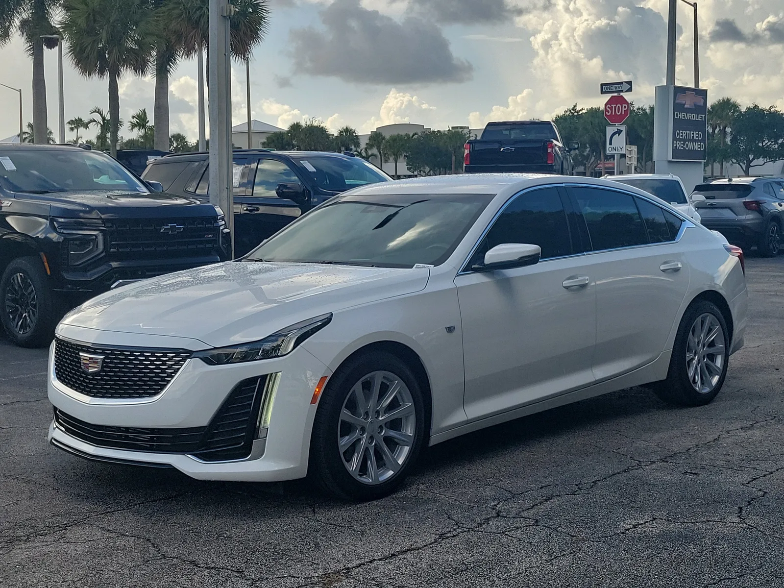 2023 Cadillac CT5 Luxury photo 7