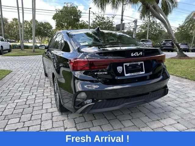 2024 Kia Forte LXS photo 23