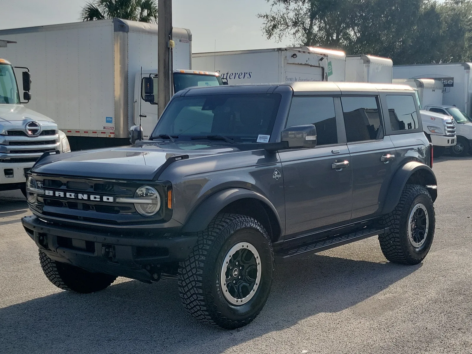 2022 Ford Bronco Base photo 7