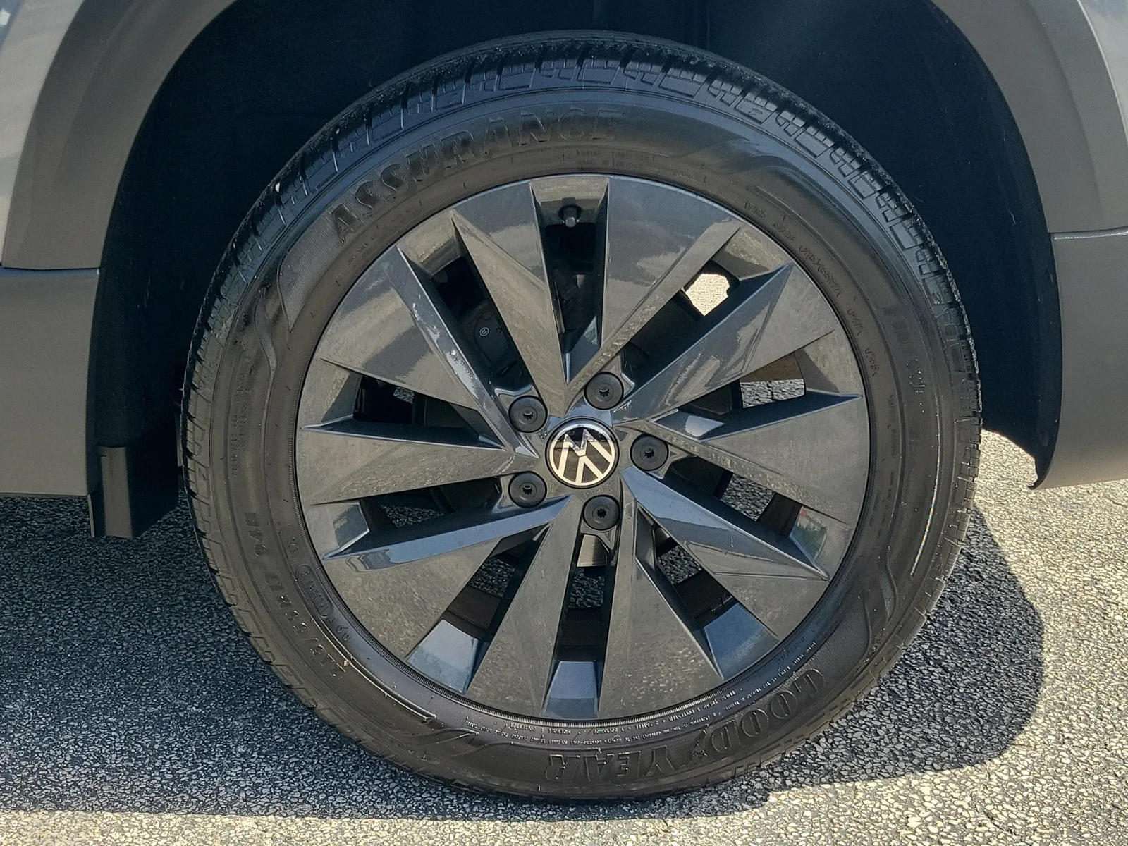 2023 Volkswagen Taos S photo 9