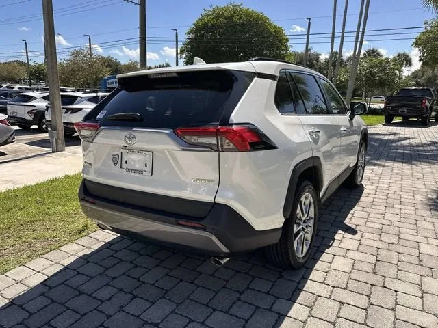 2021 Toyota RAV4 Limited photo 36