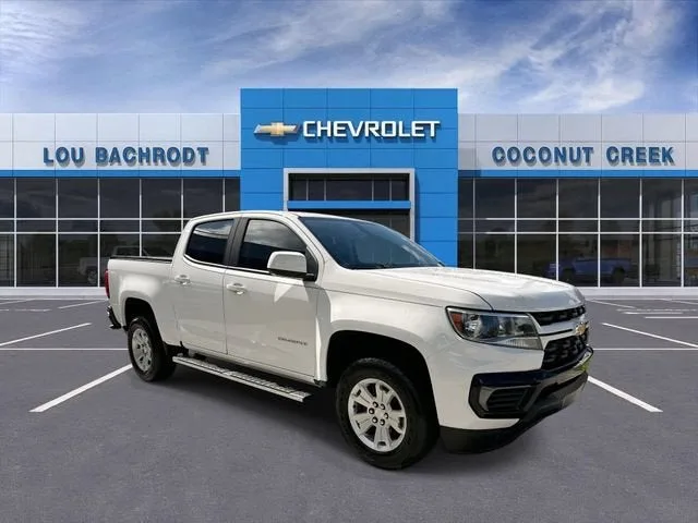 2022 Chevrolet Colorado 2WD LT photo 2