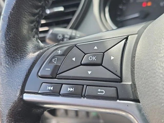 2022 Nissan Rogue Sport SV photo 30