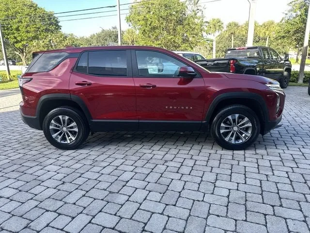 2026 Chevrolet Equinox LT photo 13