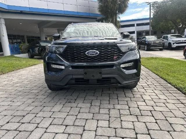 2023 Ford Explorer ST photo 19