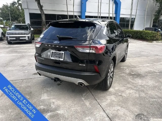 2021 Ford Escape Titanium photo 37