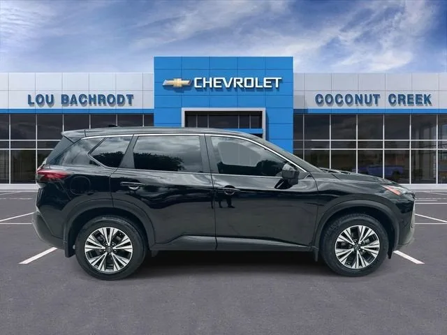 2023 Nissan Rogue SV photo 9