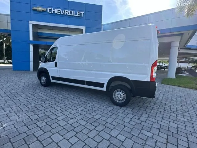 2025 RAM ProMaster Cargo Van Tradesman photo 32