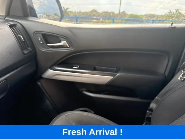 2021 Chevrolet Colorado 2WD LT photo 9