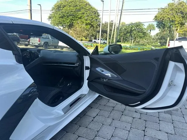 2024 Chevrolet Corvette Stingray 1LT photo 23