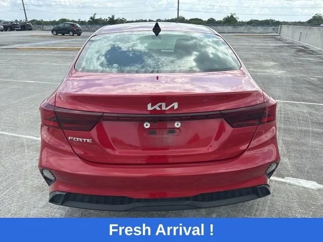 2024 Kia Forte LXS photo 16