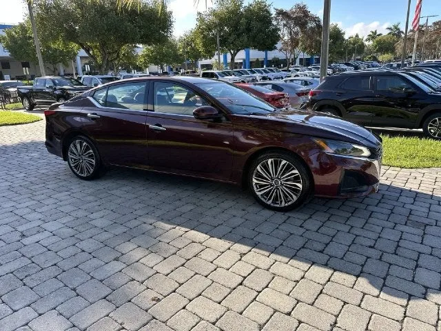 2023 Nissan Altima 2.5 SL photo 15