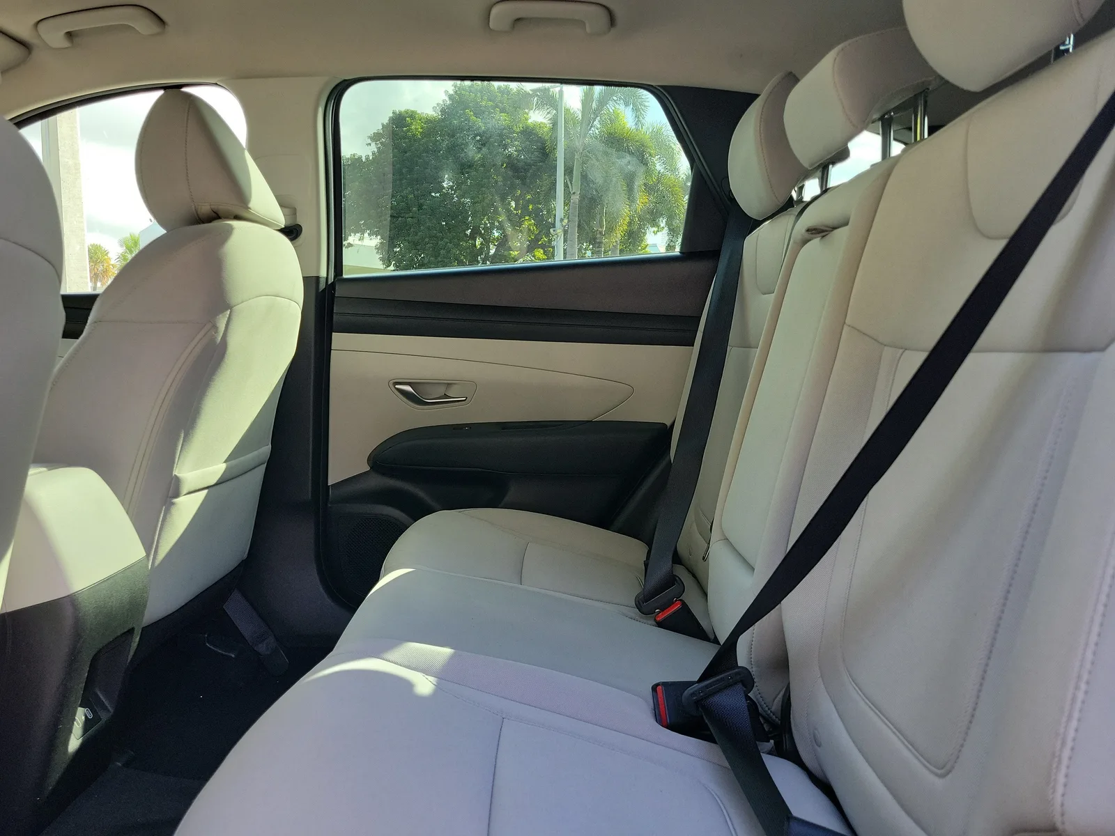 2025 Hyundai Tucson SE photo 14