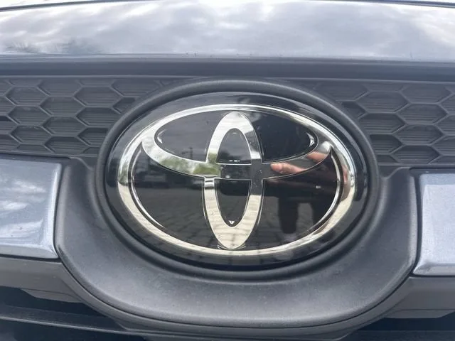 2024 Toyota Corolla LE photo 10