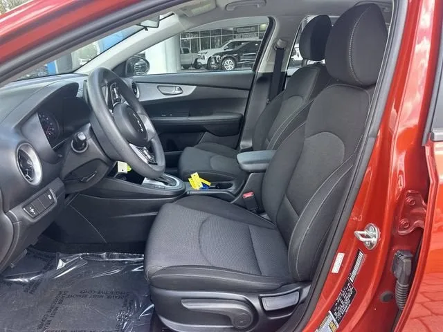 2024 Kia Forte LXS photo 30