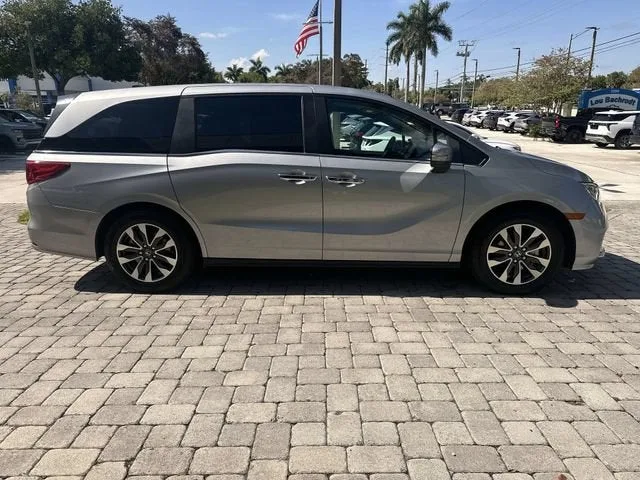 2024 Honda Odyssey EX-L photo 14