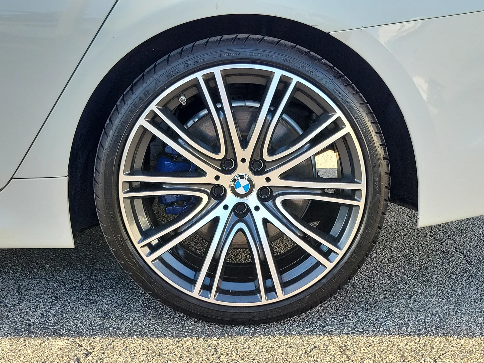 2019 BMW 5 Series 540i photo 7