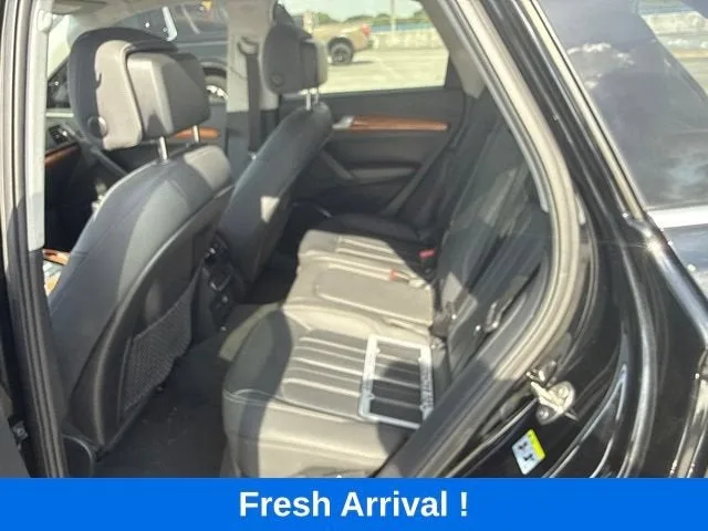 2021 Audi Q5 Premium Plus photo 3