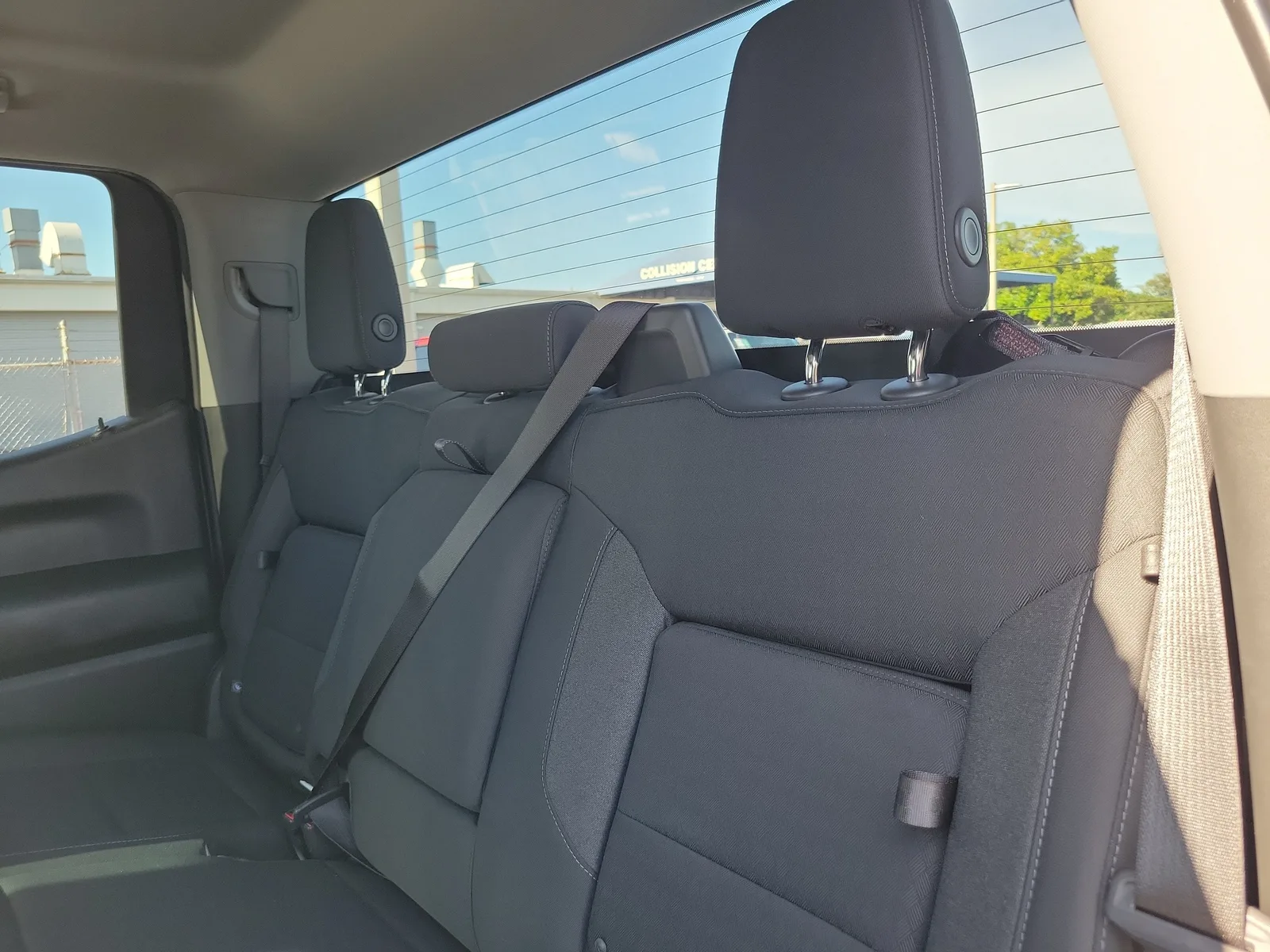 2023 Chevrolet Silverado 1500 Custom photo 11