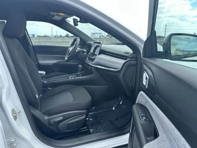 2023 Jeep Compass Sport photo 29