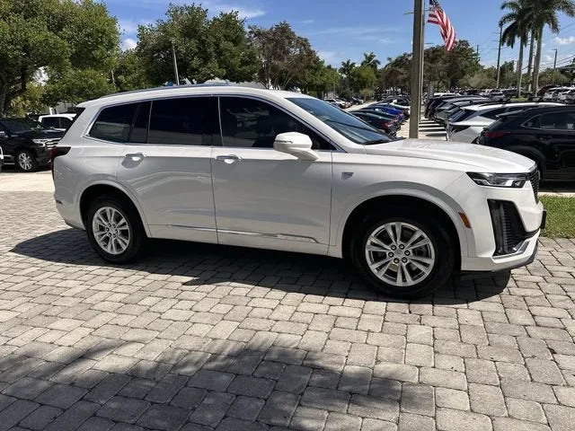 2024 Cadillac XT6 Luxury photo 15