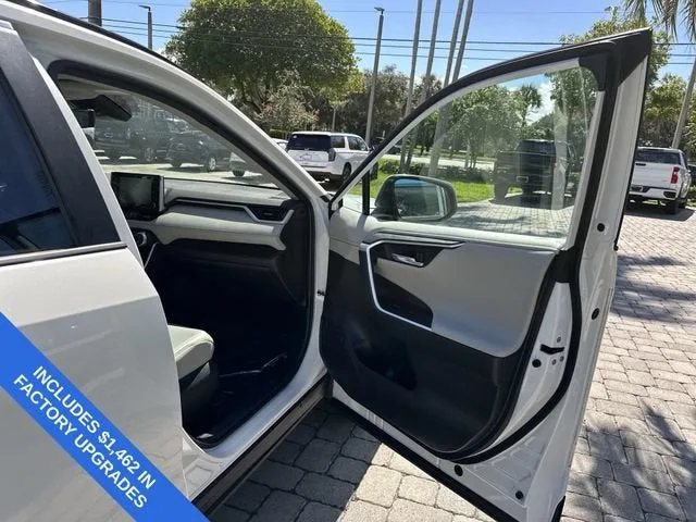 2021 Toyota RAV4 Limited photo 23