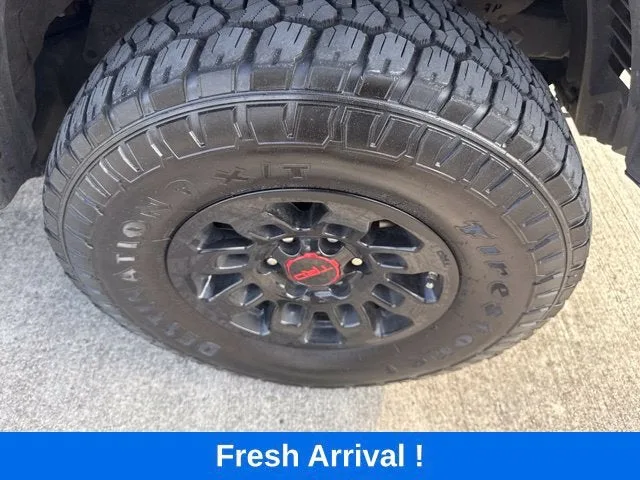 2023 Toyota Tacoma 4WD SR photo 22