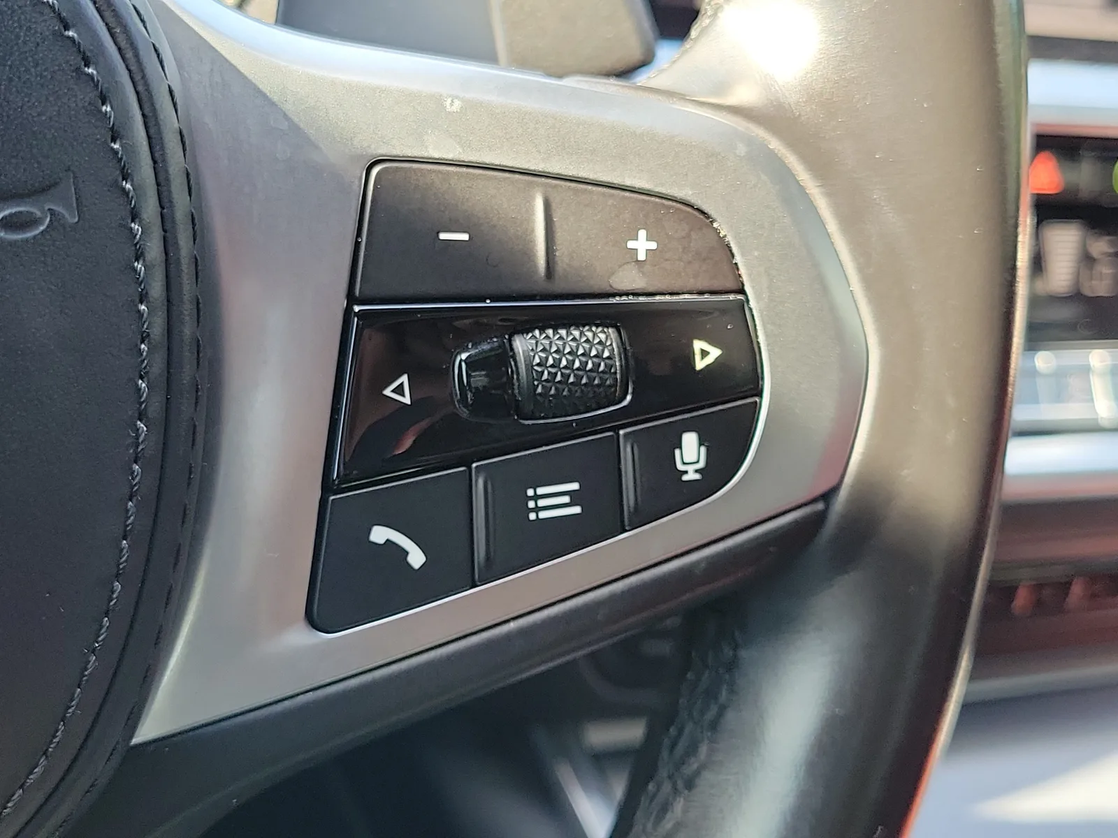 2022 BMW 3 Series 330i photo 29