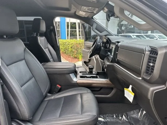 2024 Chevrolet Silverado 1500 RST photo 30