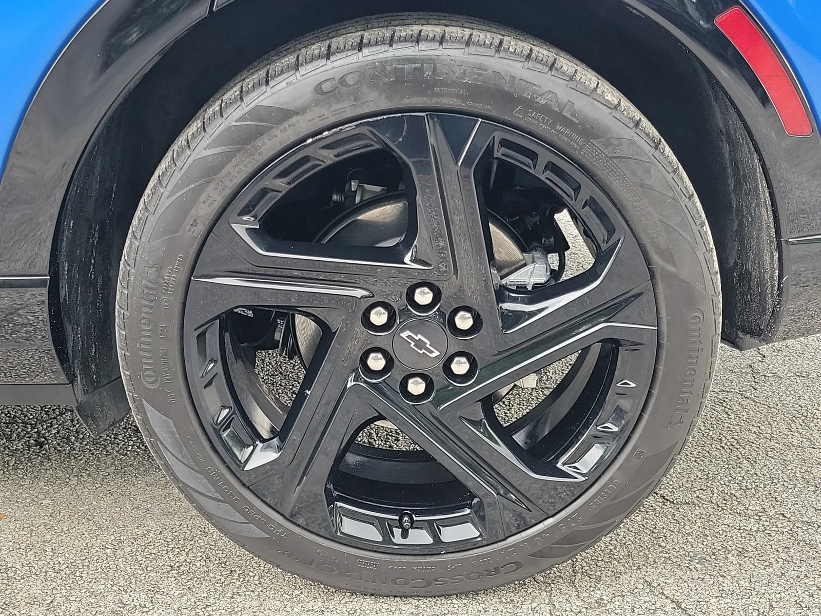 2025 Chevrolet Equinox EV RS photo 9