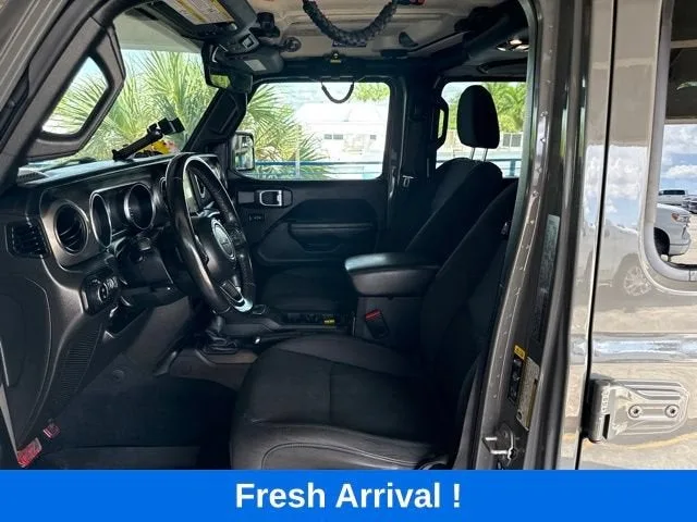 2022 Jeep Gladiator Sport S photo 2