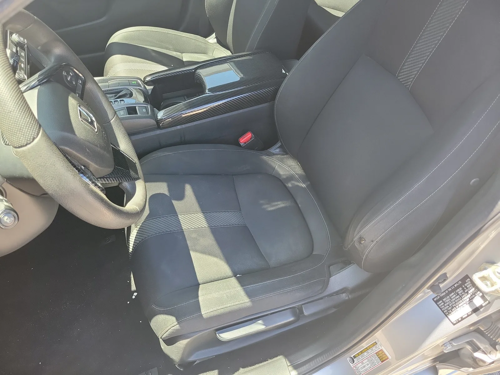 2019 Honda Civic Hatchback EX photo 17