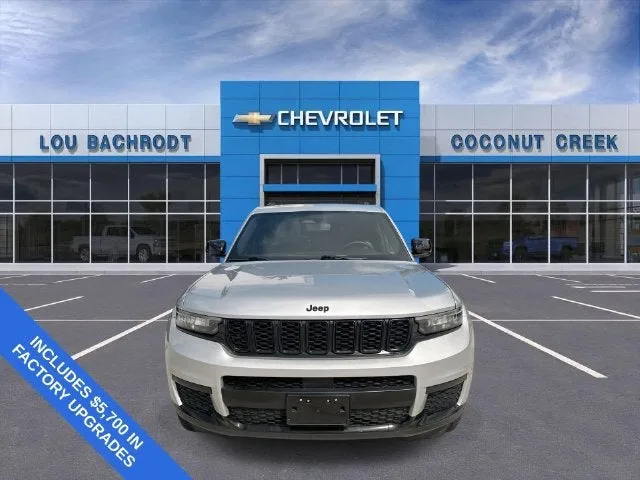 2023 Jeep Grand Cherokee L Altitude photo 3