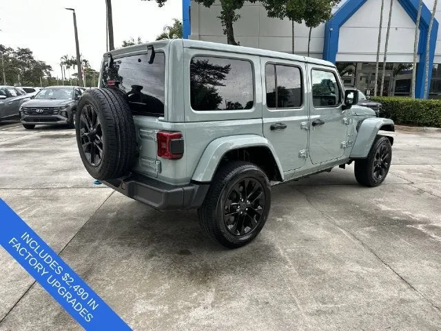 2024 Jeep Wrangler 4xe Sahara photo 38