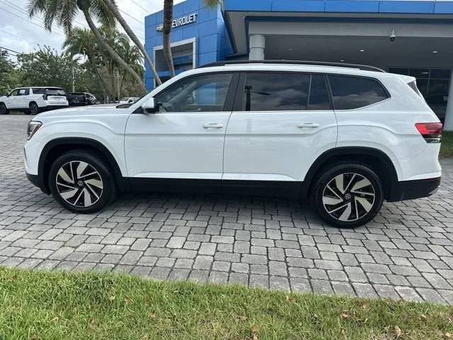 2024 Volkswagen Atlas 2.0T SE w/Technology photo 33
