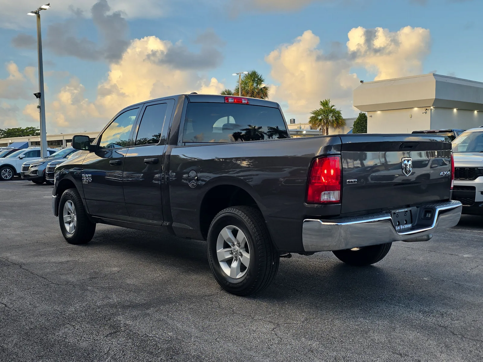 2024 RAM 1500 Classic SLT photo 5