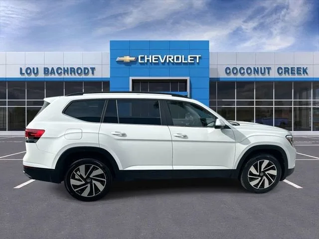 2024 Volkswagen Atlas 2.0T SE w/Technology photo 9