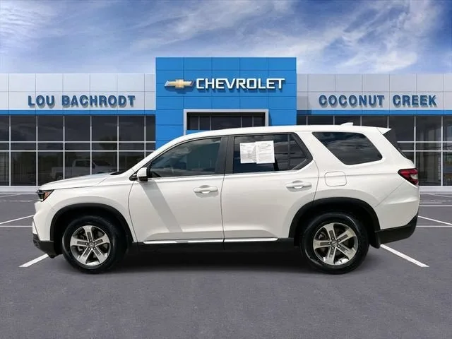 2023 Honda Pilot EX-L 8 Passenger photo 5