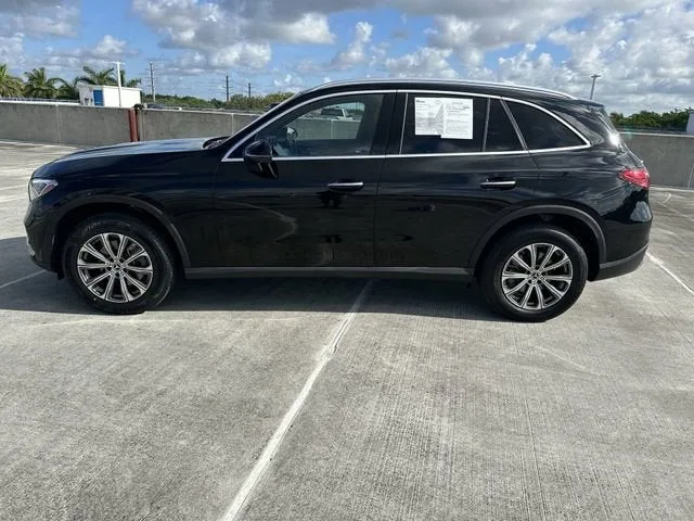 2023 Mercedes-Benz GLC GLC 300 photo 33