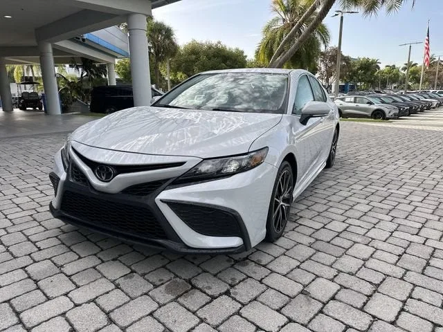 2024 Toyota Camry SE photo 20