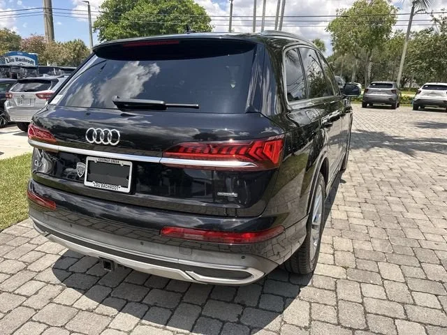 2021 Audi Q7 Premium Plus photo 38