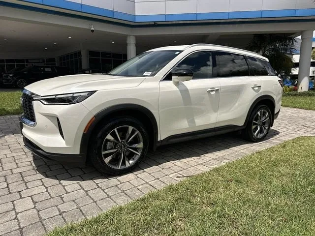 2023 INFINITI QX60 LUXE photo 31