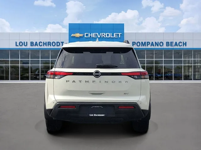 2024 Nissan Pathfinder SV photo 3